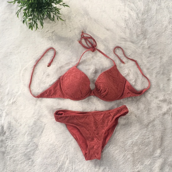 H&M Other - H&M • pink / coral bikini with underwire